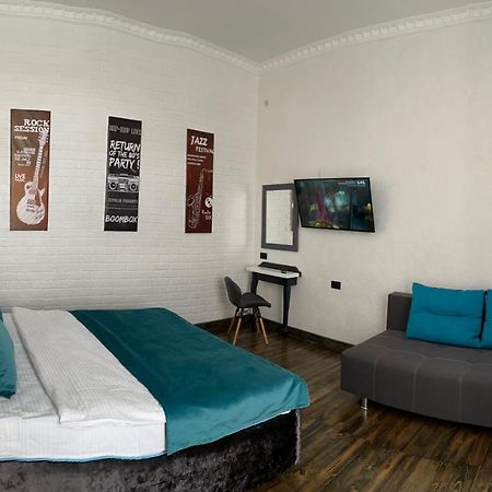 Lux Apartments Vinnytsia Exteriör bild