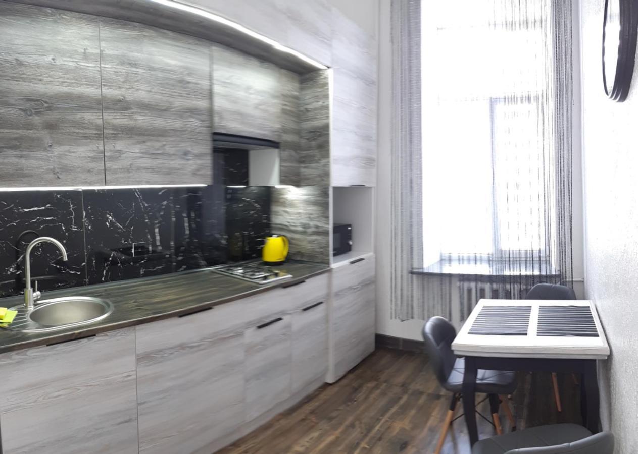 Lux Apartments Vinnytsia Exteriör bild