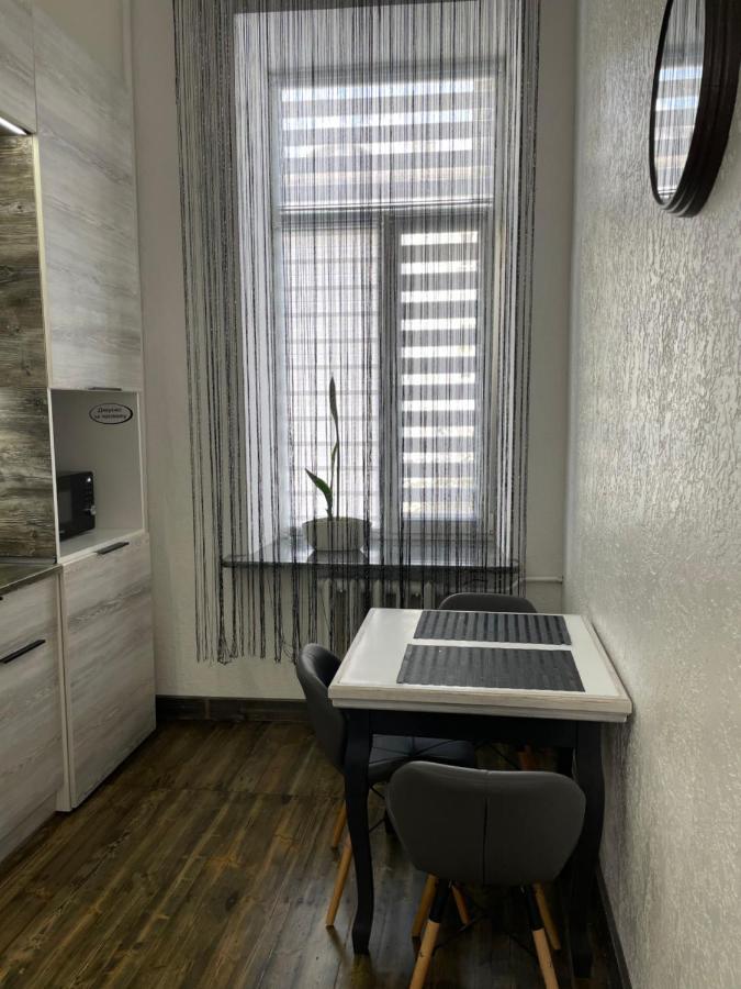 Lux Apartments Vinnytsia Exteriör bild